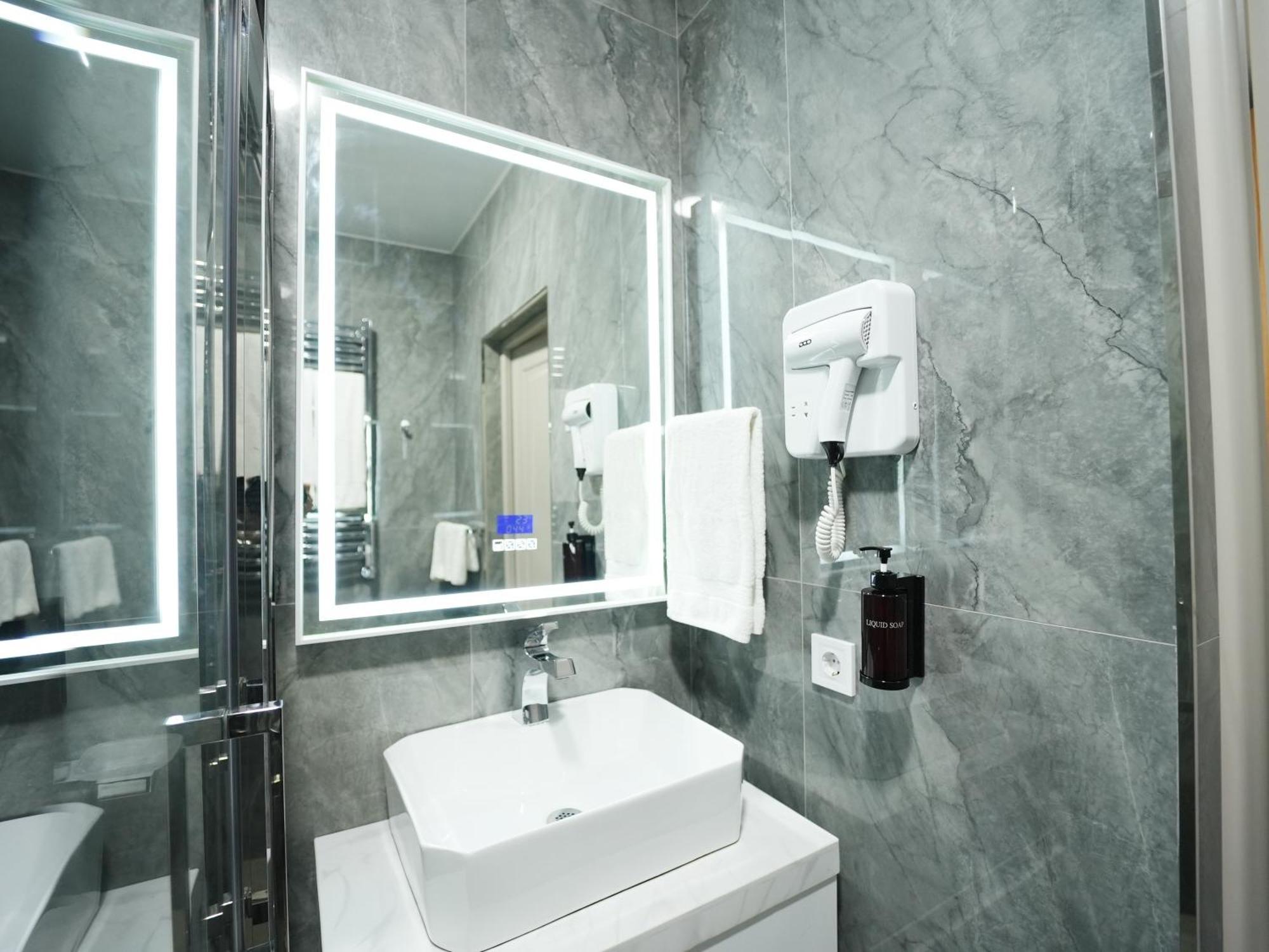 Avant Hotel Tashkent Pool&Spa Dış mekan fotoğraf